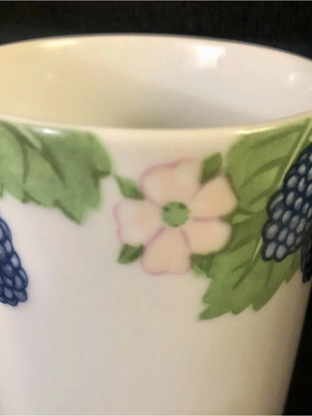 Williams Sonoma white mug Blue BERRY